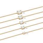 Comparatif des tailles de diamants taille émeraude de 0,25 à 2 carats sur le bracelet Éclat Émeraude en or jaune 18 carats