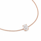 Vue détaillée du bracelet ORIANA en or rose 18 carats avec diamant taille ovale