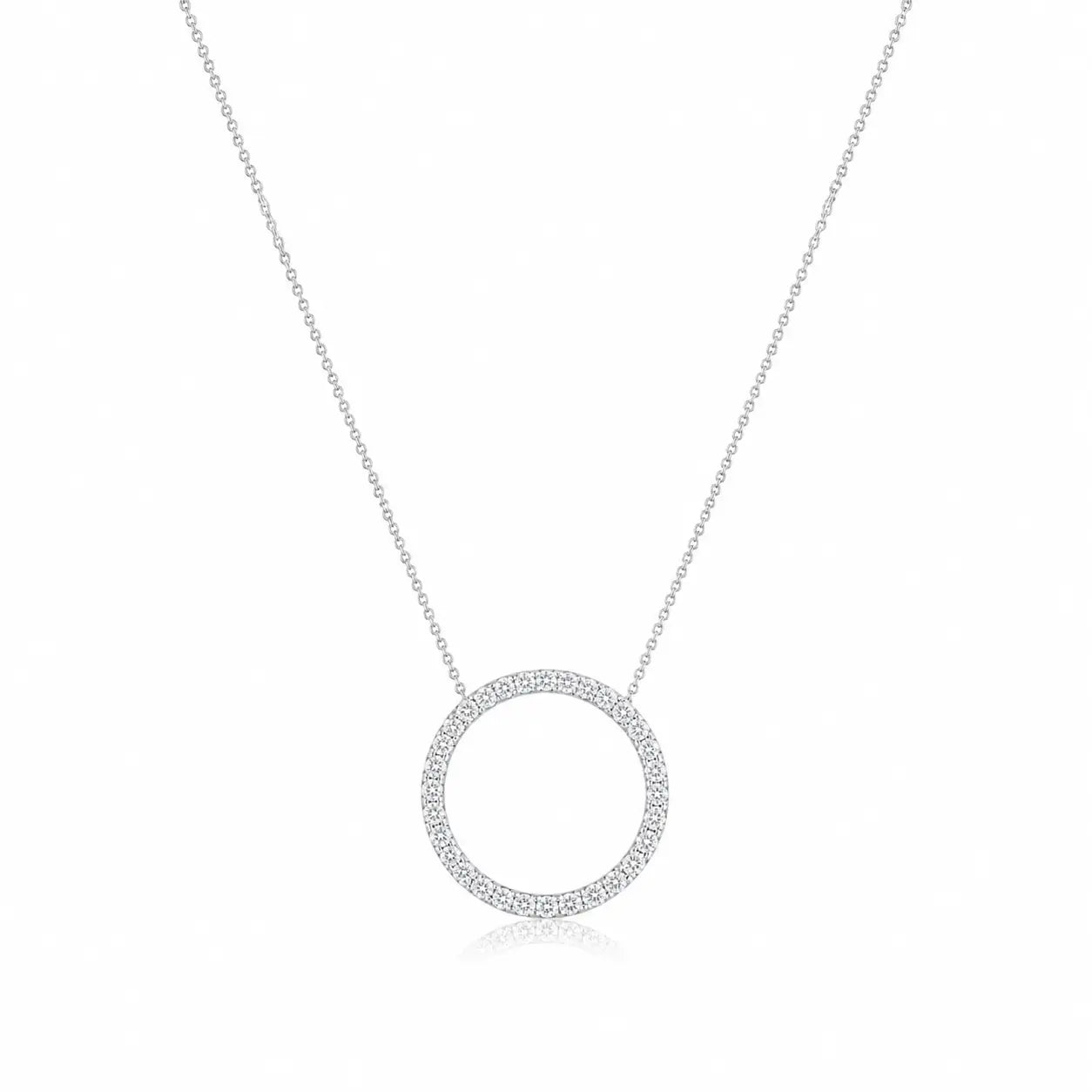 Collier pavé de diamants en forme de cercle